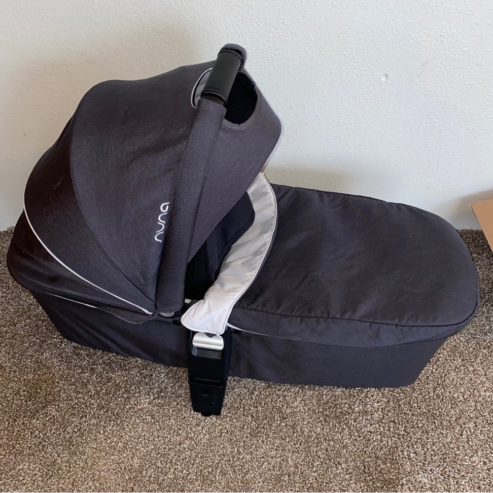 Nuna Mixx Bassinet